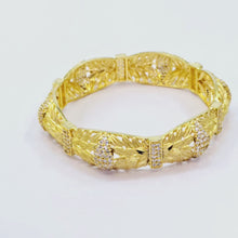 The Manaswi Goldforming Bangle