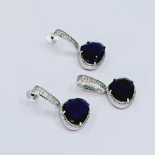 The Anais Whitegold A.D Pendant Earring