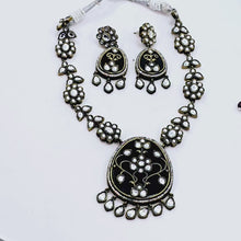 The Nyomi Victorian Polish Necklace