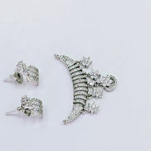 The Dacia Whitegold A.D Pendant Earring (M.S)