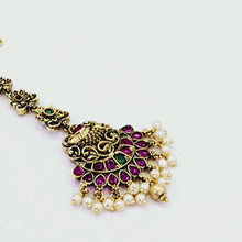 The Saima Kempu Bindi