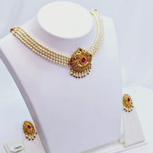 The Harshika Moti Necklace
