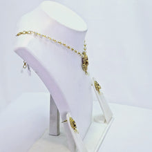 The Sai Kempu Necklace