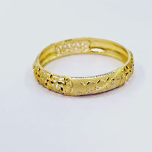 The Kishori Goldforming Bangle