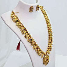 The Radha Antique Goldforming Saaj