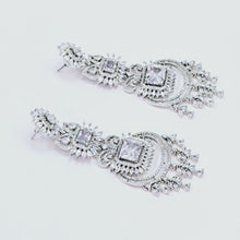 The Renata Whitegold A.D Earring