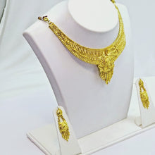 The Anamika Goldforming Necklace