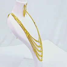 The Vinita Goldforming Ranihaar