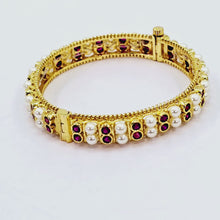 The Vasanti Moti Bangle