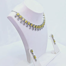 The Macie Whitegold A.D Necklace