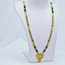 The Juhi Goldforming Mangalsutra