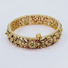 The Idhaya Rajwadi Bangle