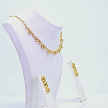 The Quinn Yellowgold A.D Necklace