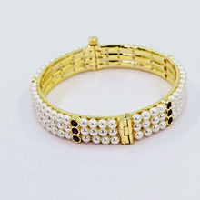 The Ashuta Moti Bangle