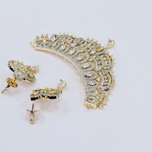 The Alyssa Yellowgold A.D Pendant Earring (M.S)