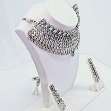 The Kasey Whitegold A.D Necklace