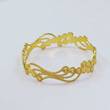 The Kinjal Goldforming Bangle