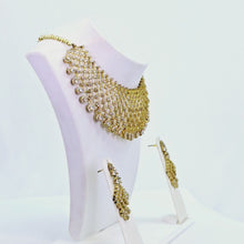 The Olivia Yellowgold A.D Necklace