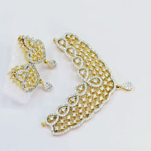 The Dafina Yellowgold A.D Pendant Earring (M.S)