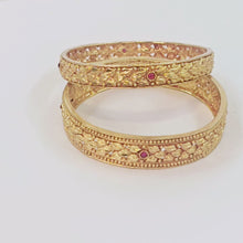 The Pranita Antique Goldforming Bangle
