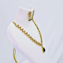 The Niha Kempu Necklace