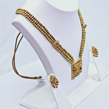 The Madhura Antique Goldforming Necklace