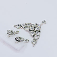 The Adara Whitegold A.D Pendant Earring (M.S)