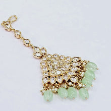 The dipika Kundan Bindi