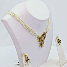 The Ojasvi Moti Necklace