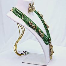 The Tanirika Beeds Necklace